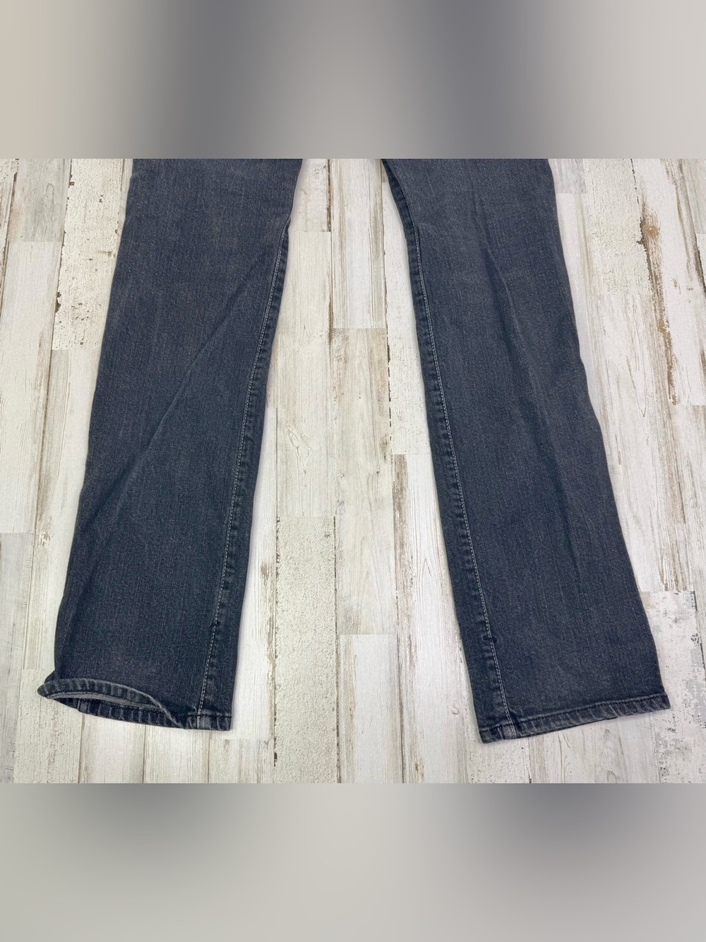 Volcom Women’s Black Jeans 32 (32x33) Slim Straight Fit - Picture 12 of 12